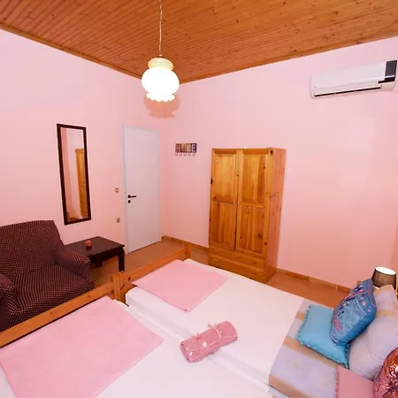 Nikolas House Corfu Feriehus *